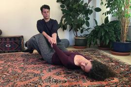 Jay Reiss giving a Breema bodywork session